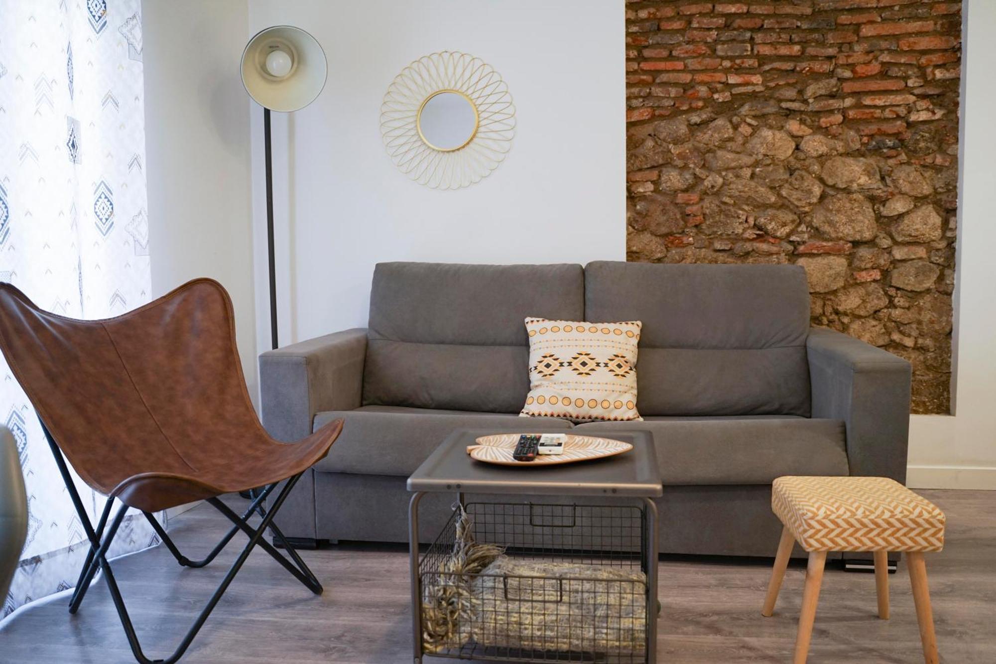 Apartamentos Suites Cariatide Plasencia Eksteriør billede