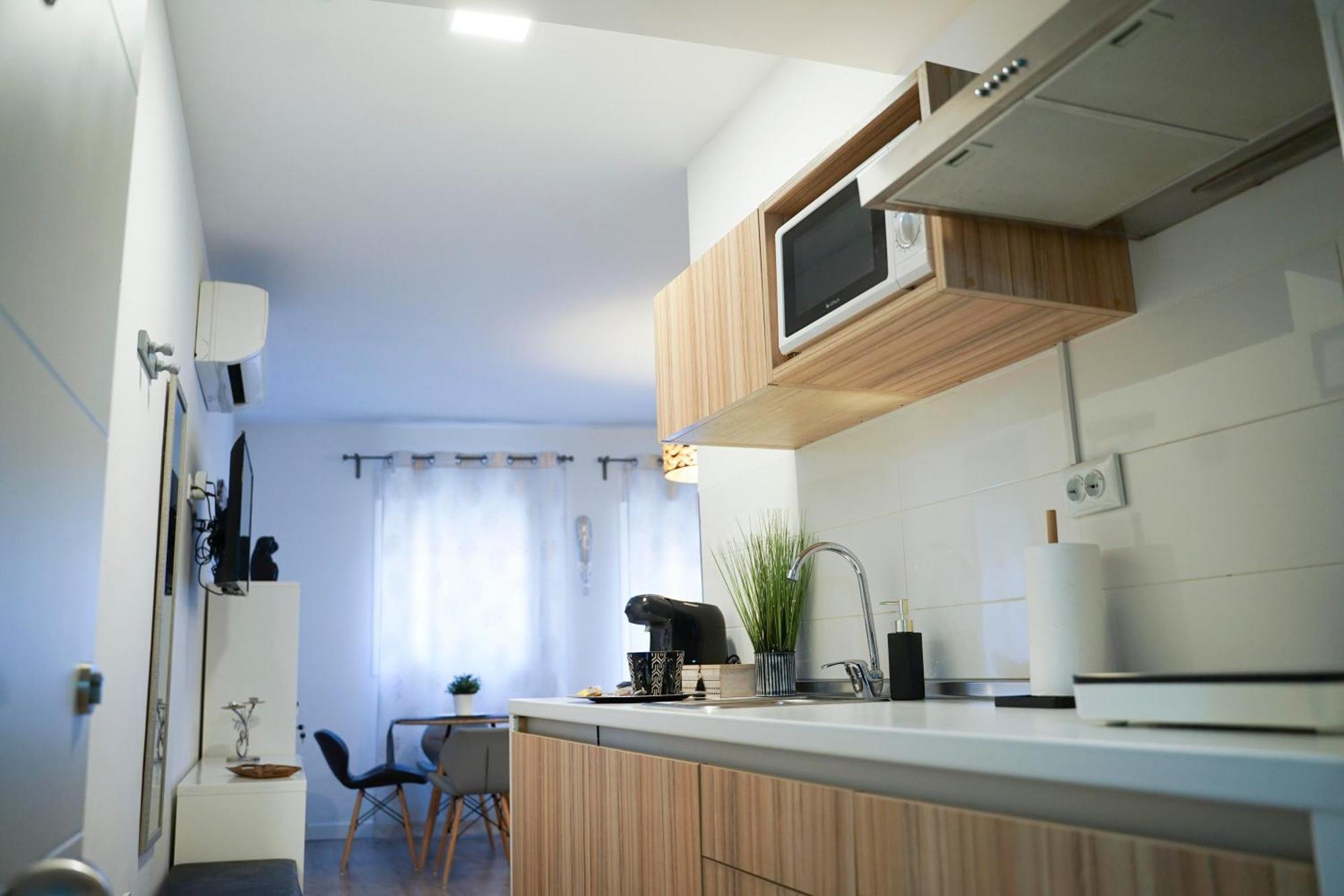 Apartamentos Suites Cariatide Plasencia Eksteriør billede